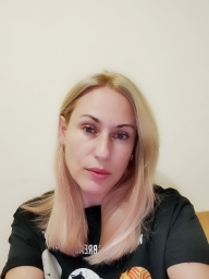 taniushasnikers